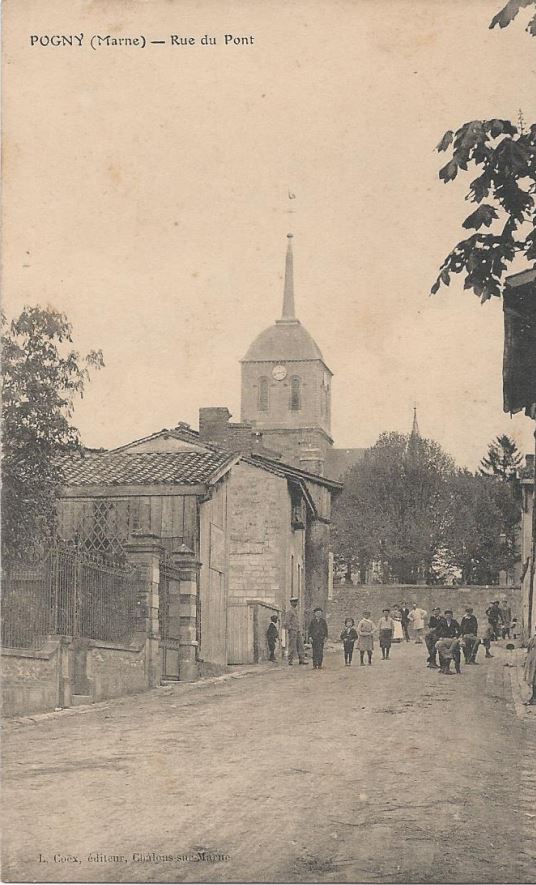 vue de la rue du pont Pogny