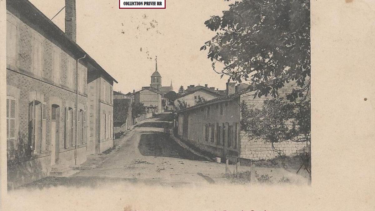 L église prise du pont du canal pogny